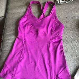 never worn lululemon running tank w built in bra